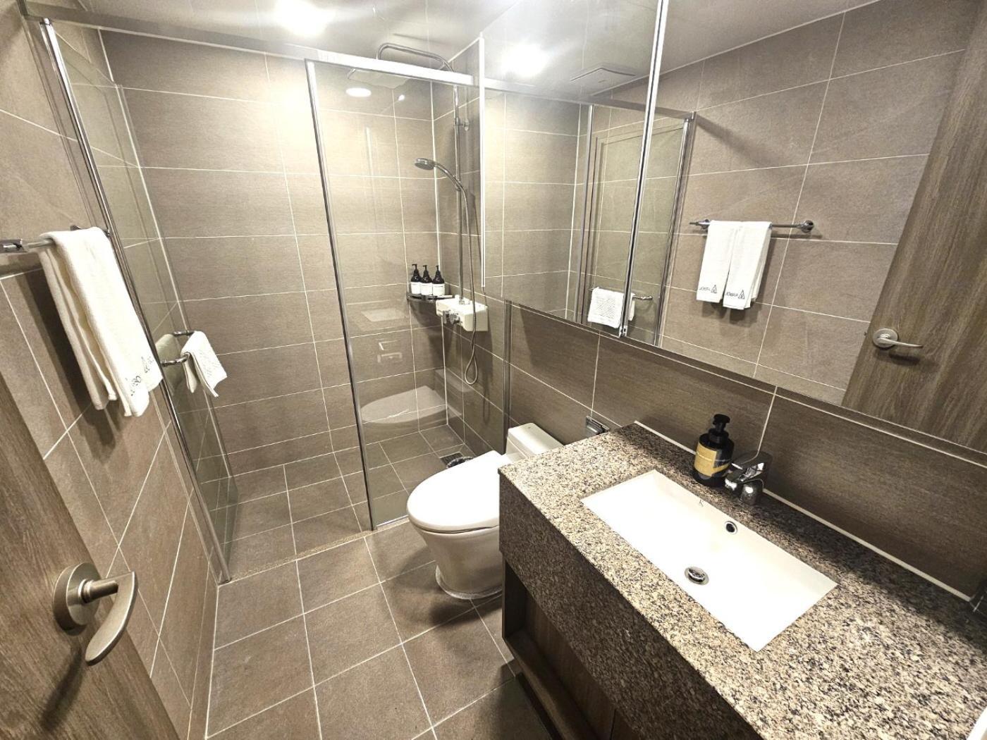 Raviens라비앙즈 Hotel Busan Bagian luar foto